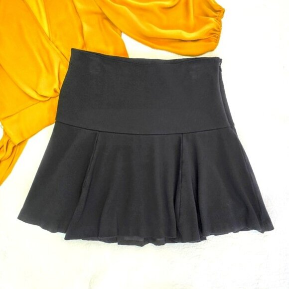 Lauren Ralph Lauren Women's Elegant Mini Black Flared Skirt Size 8 Coquette Tier - Picture 10 of 10